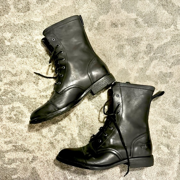 BORN Black Boots Size 7.5 - Picture 1 of 7